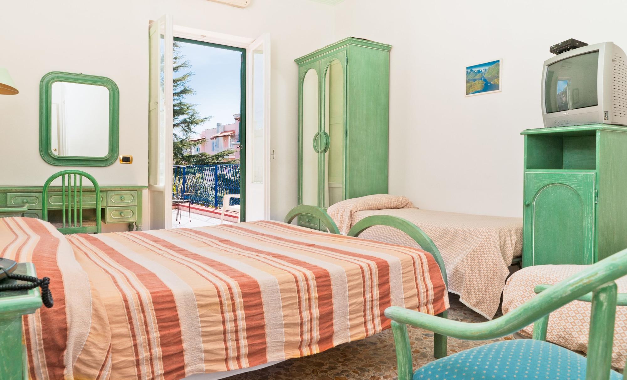 Hotel Del Postiglione Иския Екстериор снимка