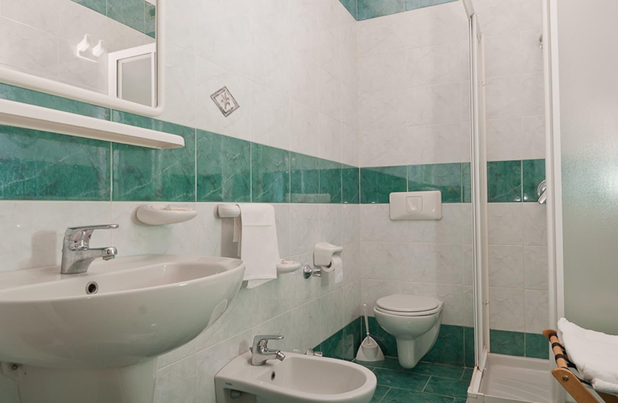 Hotel Del Postiglione Иския Екстериор снимка