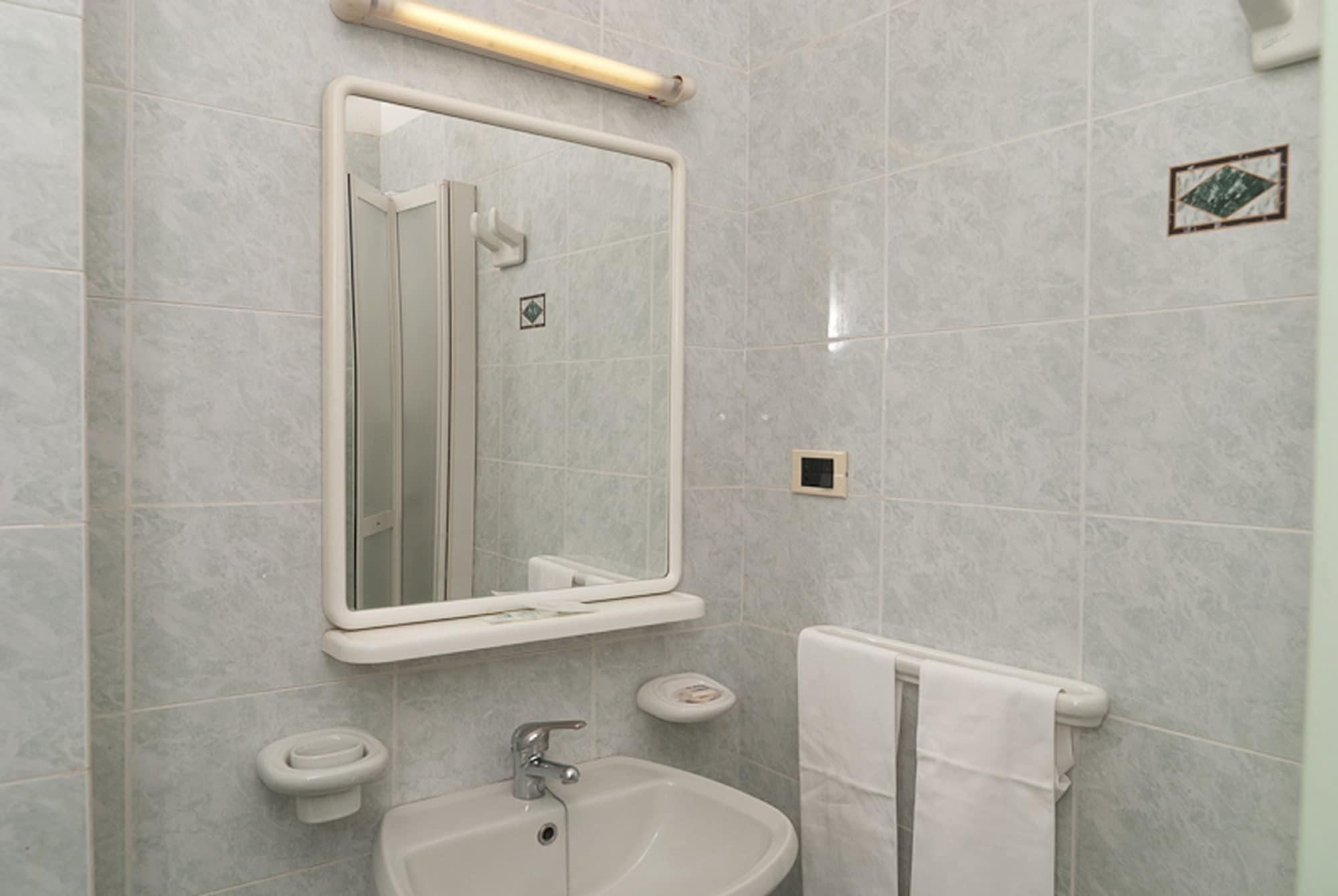 Hotel Del Postiglione Иския Екстериор снимка