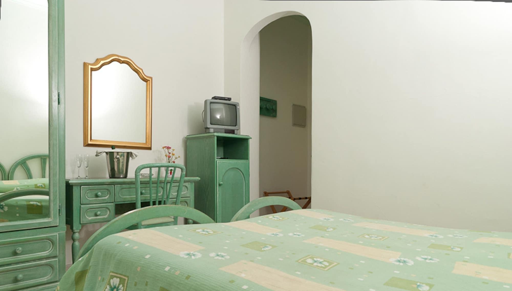 Hotel Del Postiglione Иския Екстериор снимка
