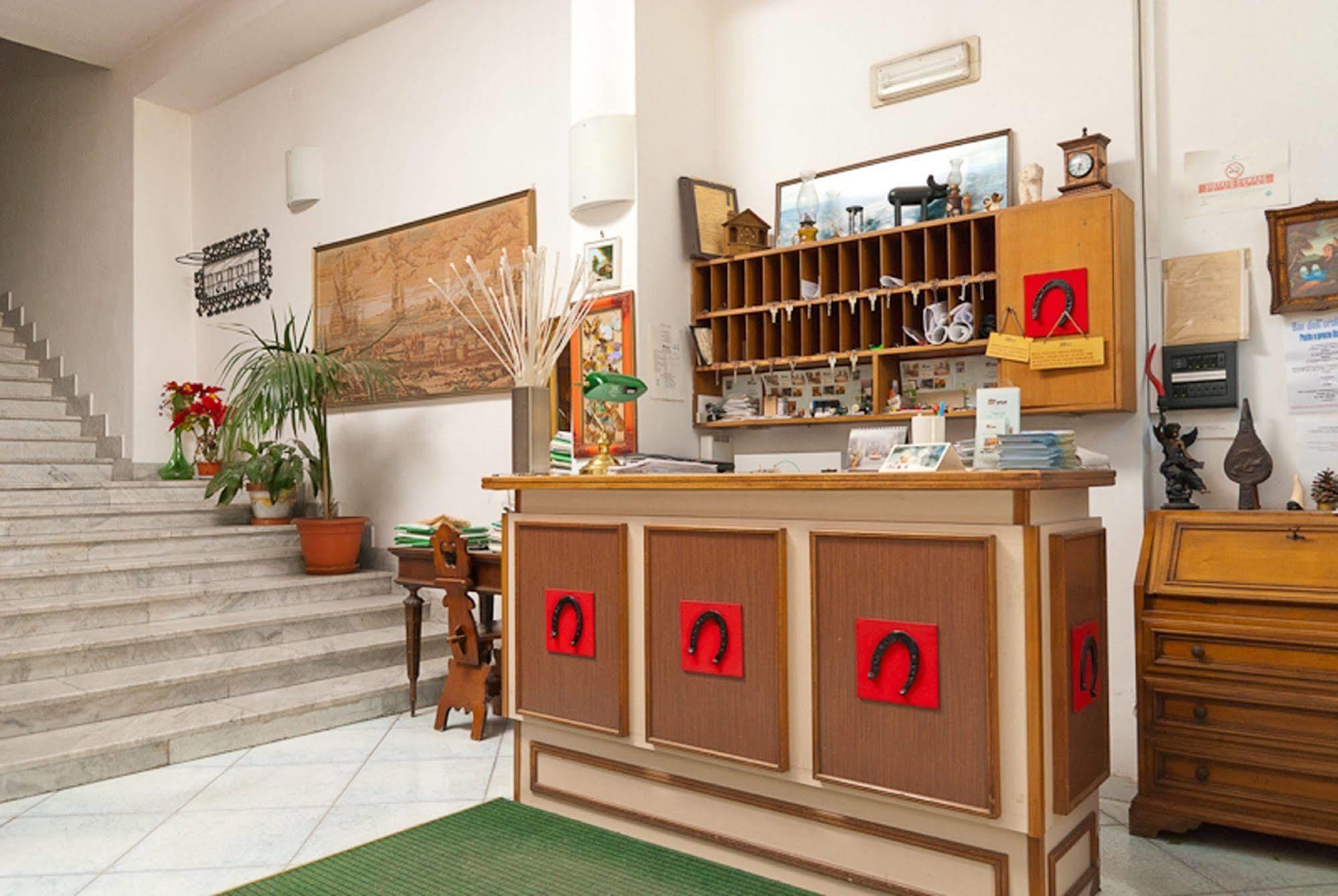 Hotel Del Postiglione Иския Екстериор снимка